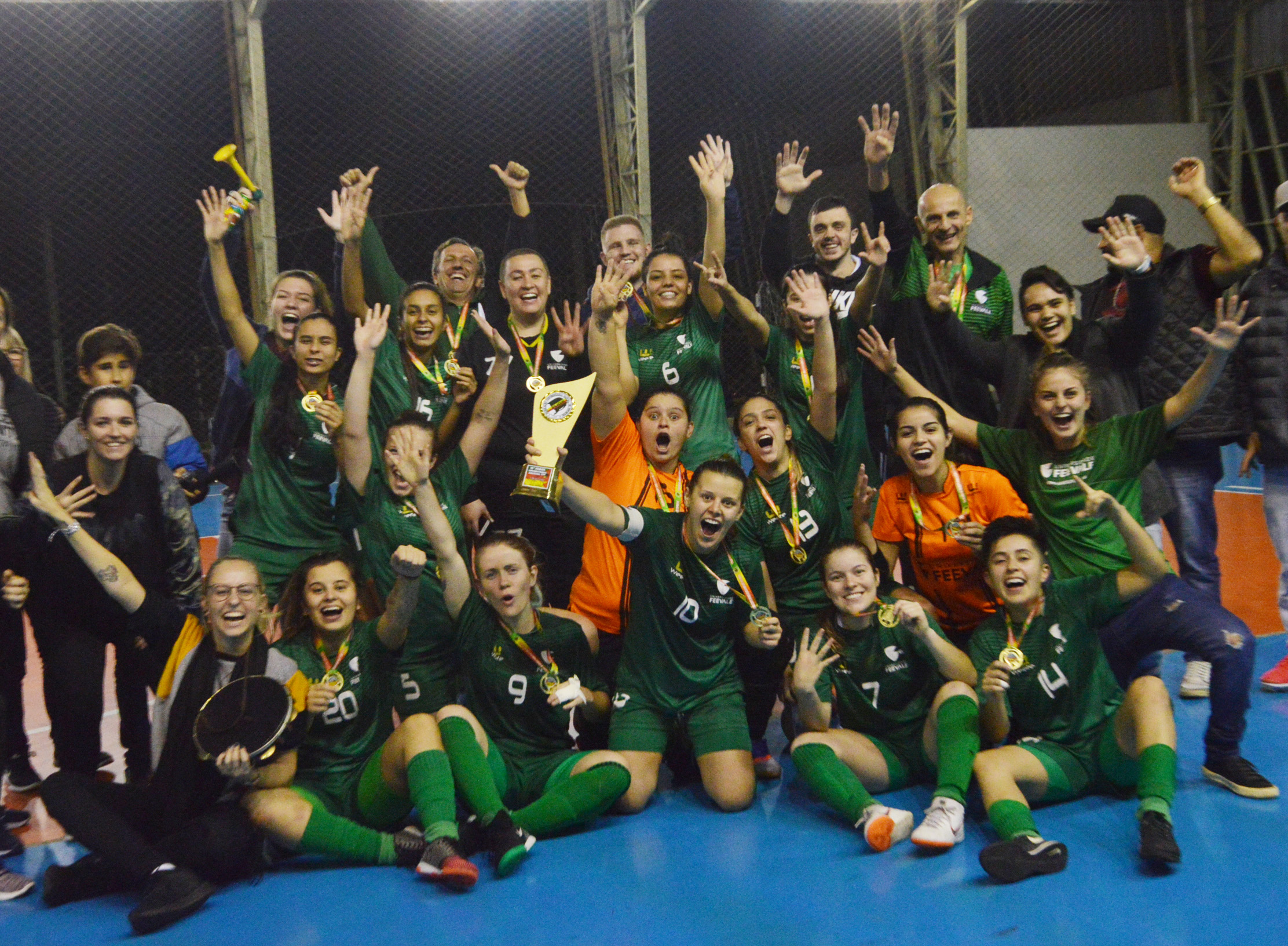 Equipe feminina da UJR/Feevale é campeã dos JUGS
