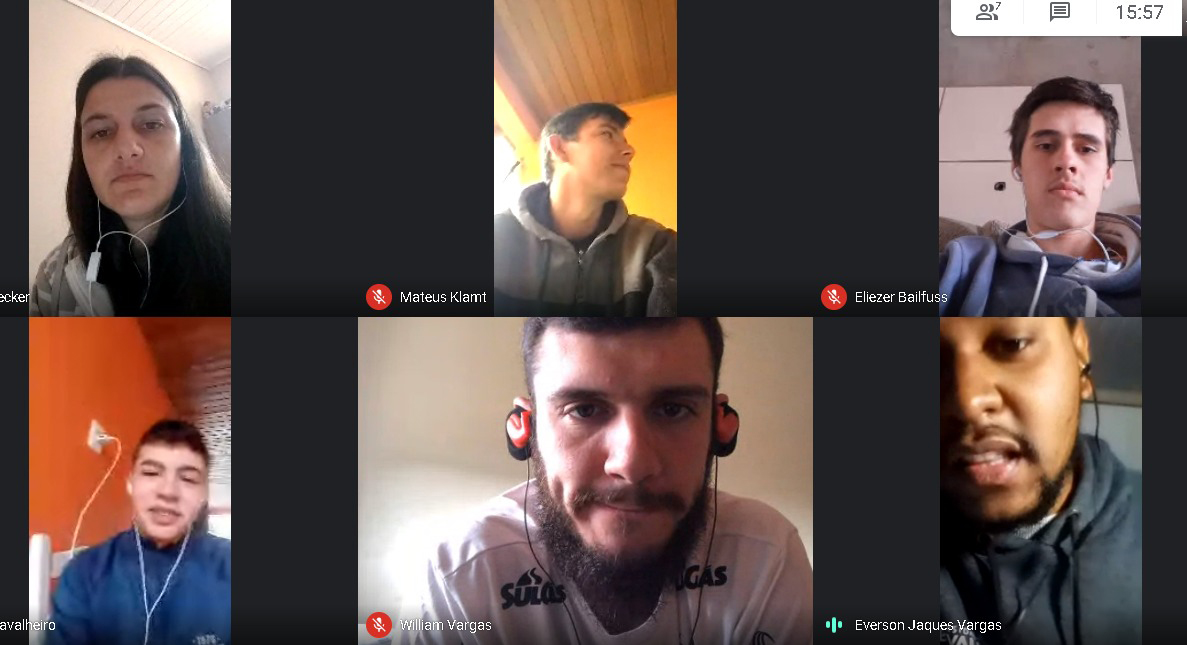 Futsal Social realiza bate-papo com os adolescentes do projeto