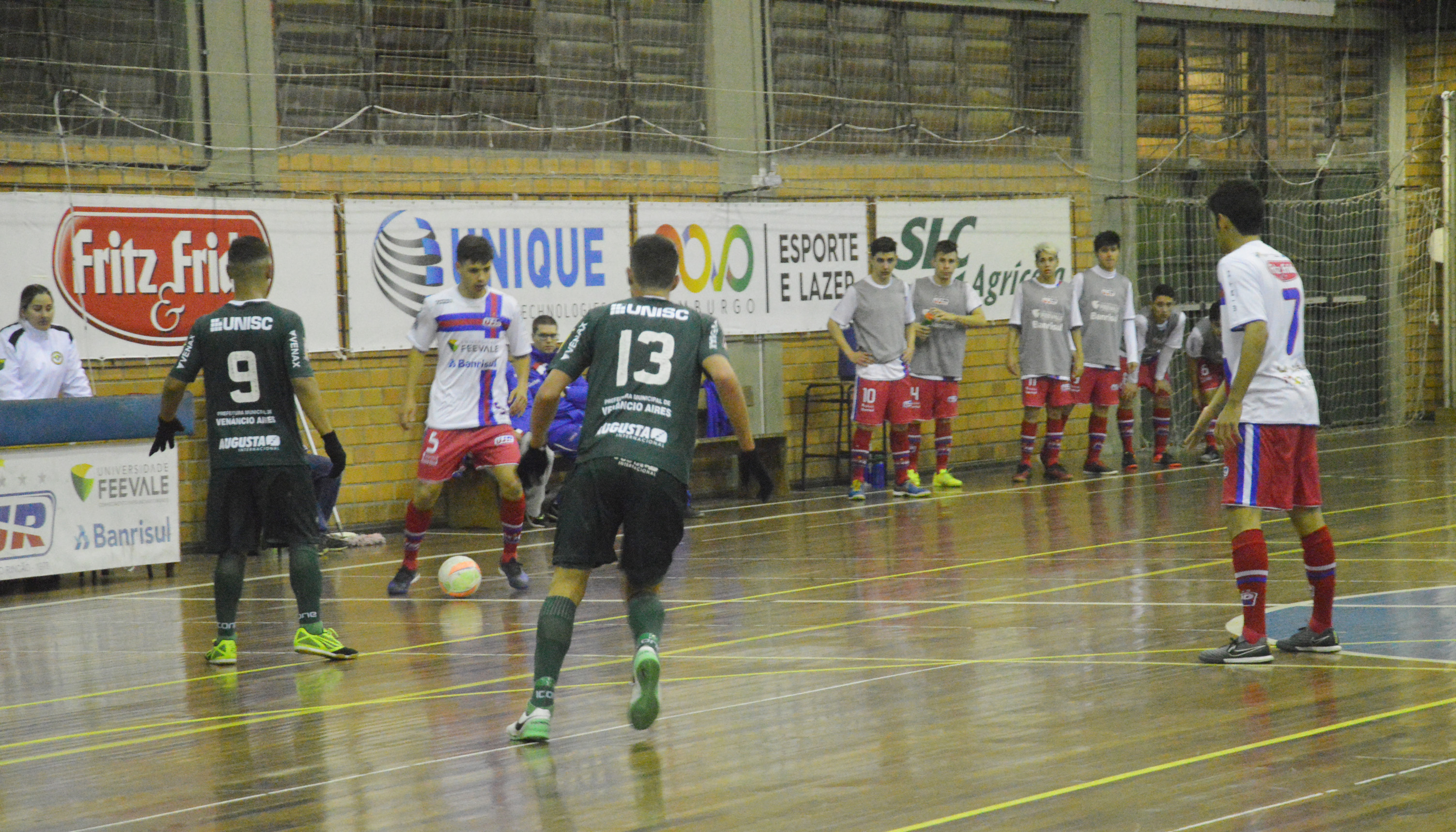 UJR/Feevale/Banrisul peca nas finalizações e acaba perdendo para a Assoeva