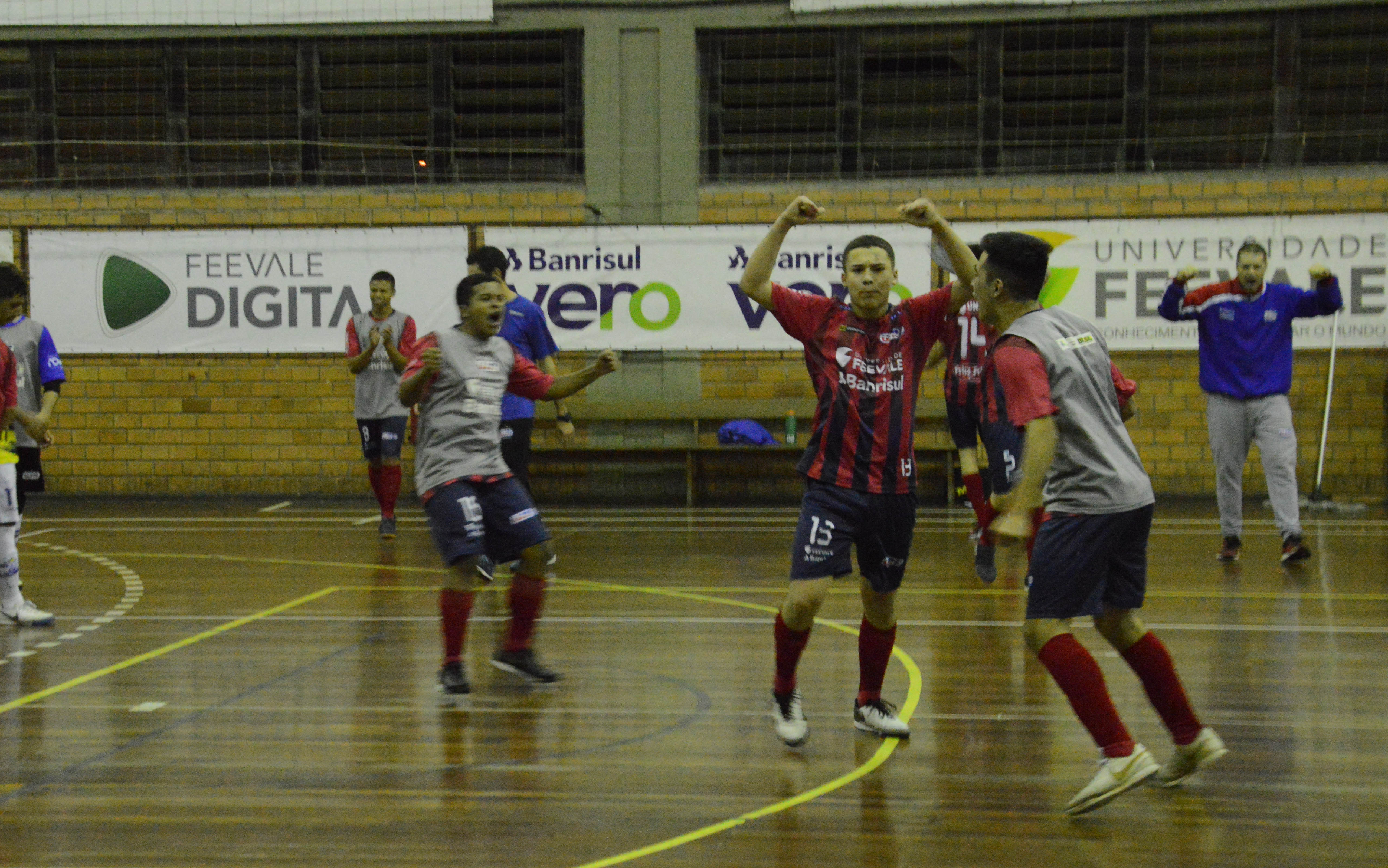 Nos segundos finais, UJR/Feevale garante vitória na Liga Gaúcha Sub-17