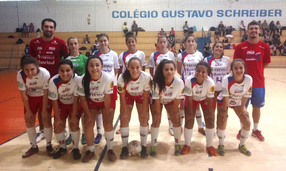 Equipe Feminina da UJR participa do Campeonato Regional