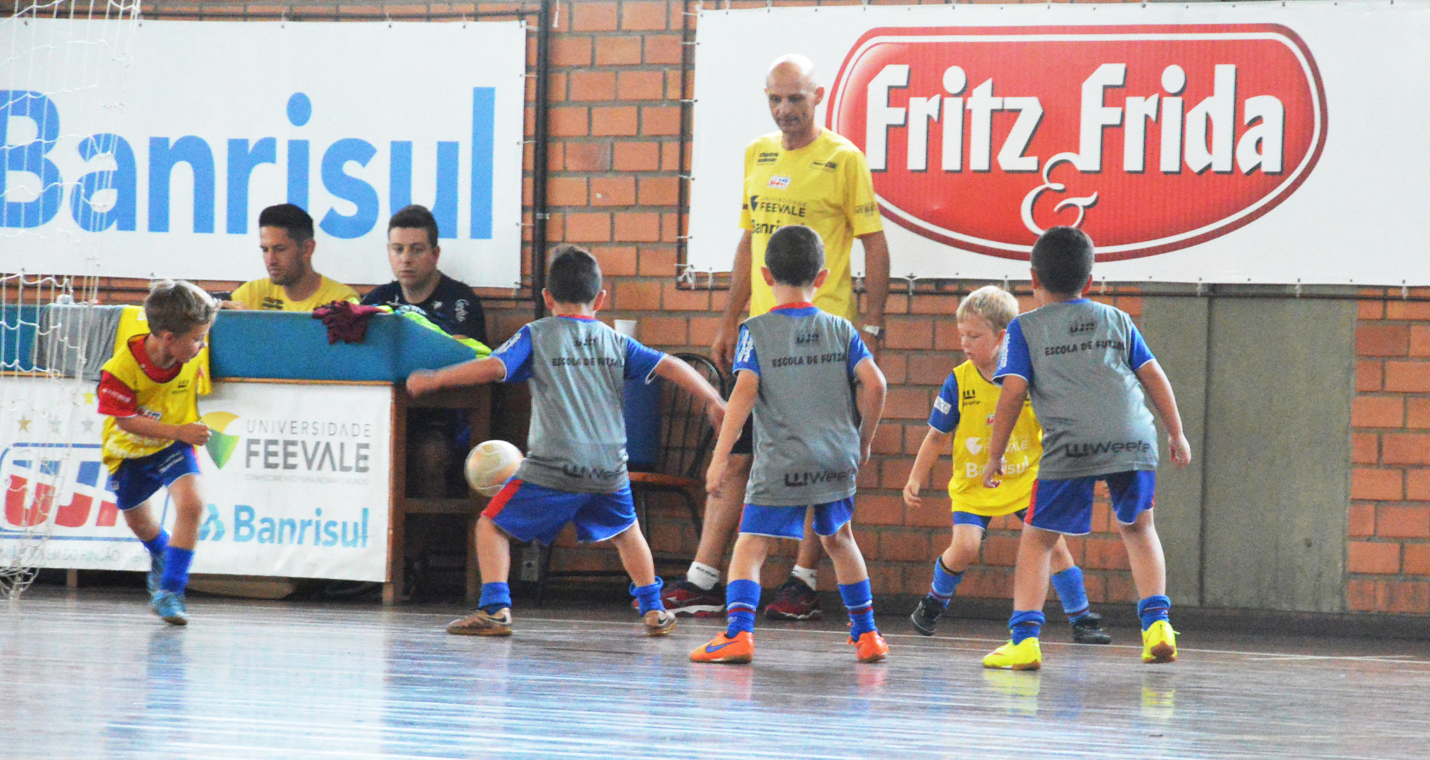 Escola de Futsal da UJR/Feevale/Banrisul agora também em Sapucaia do Sul