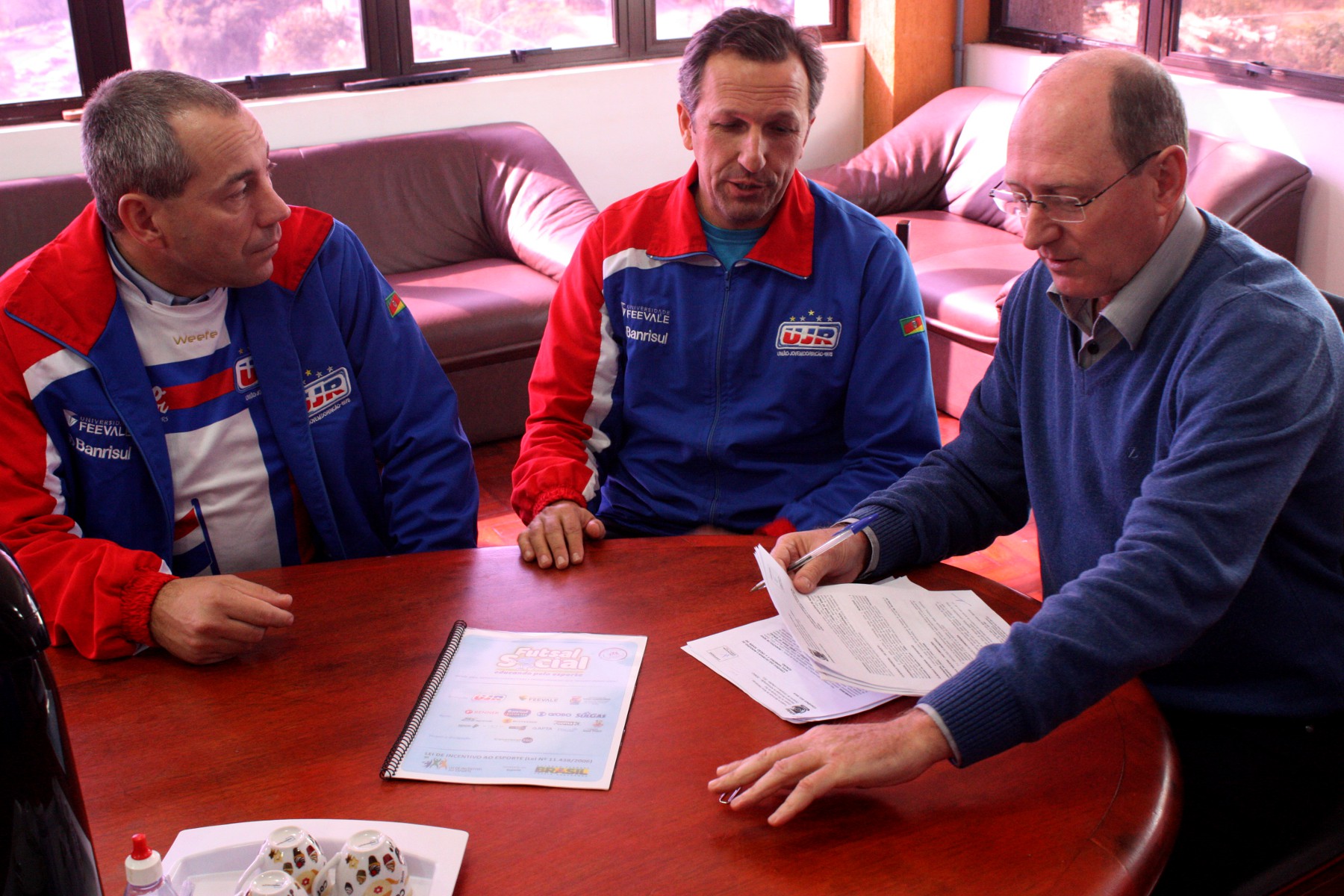 UJR e Prefeitura comemoram 10 anos de parceria com a renovação do convênio