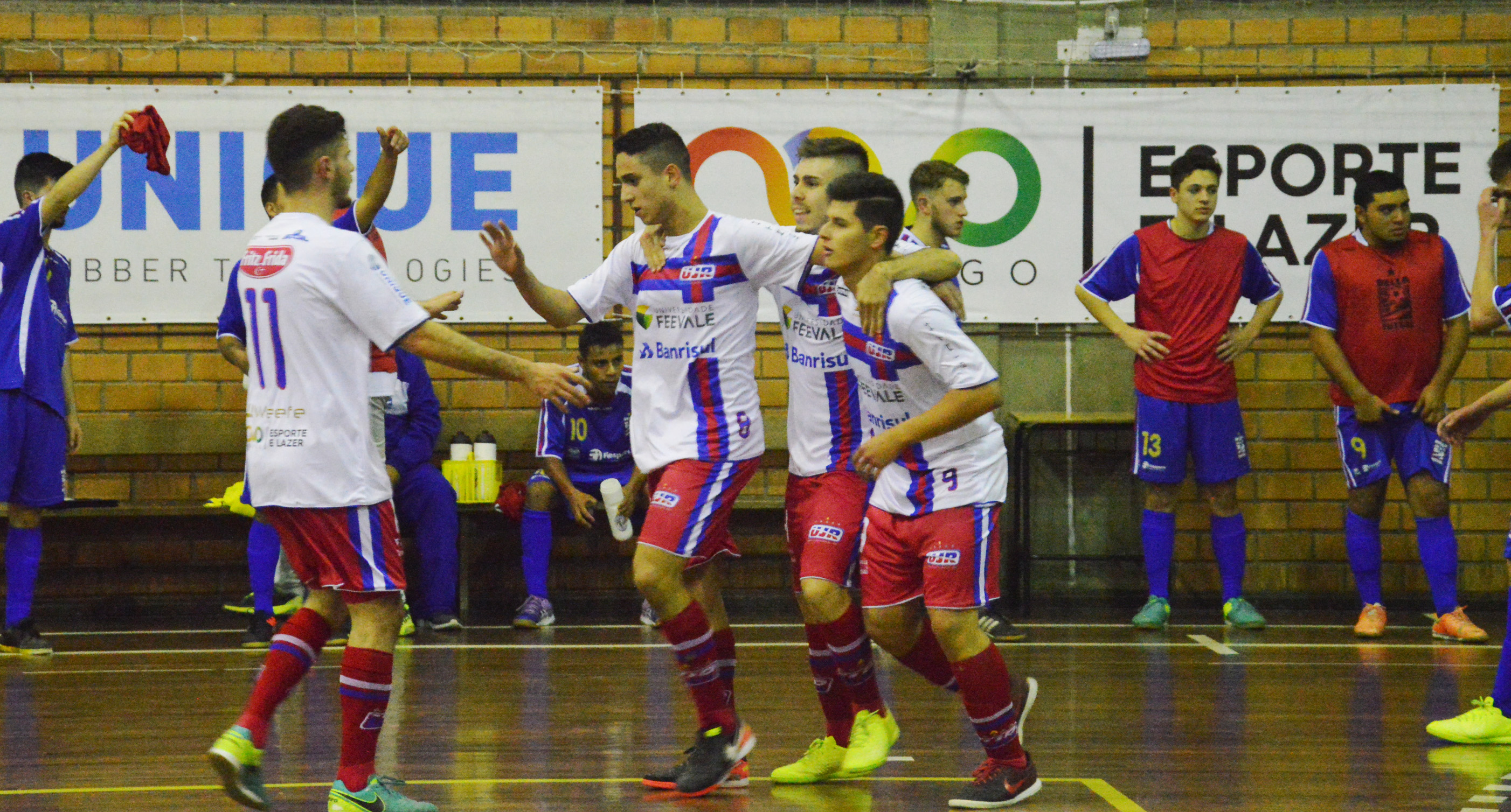 Sub-15 e Sub-20 da UJR/Feevale/Banrisul vencem em casa pelo Estadual