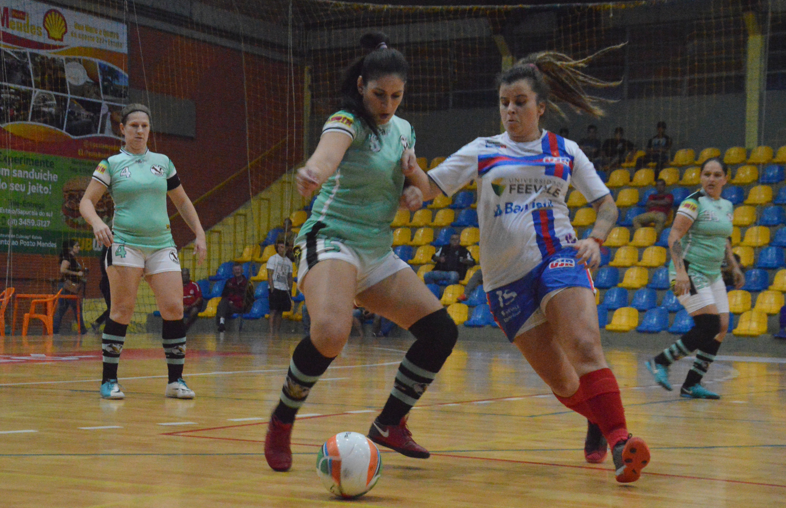 Equipe Feminina da UJR/Feevale empata na Copa dos Campeões