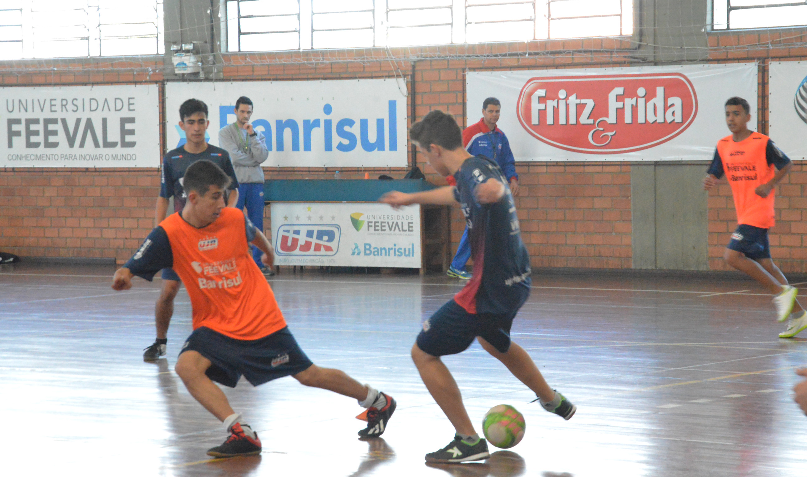 Sub-15 da UJR/Feevale/Banrisul disputa segunda fase do Estadual em São Gabriel