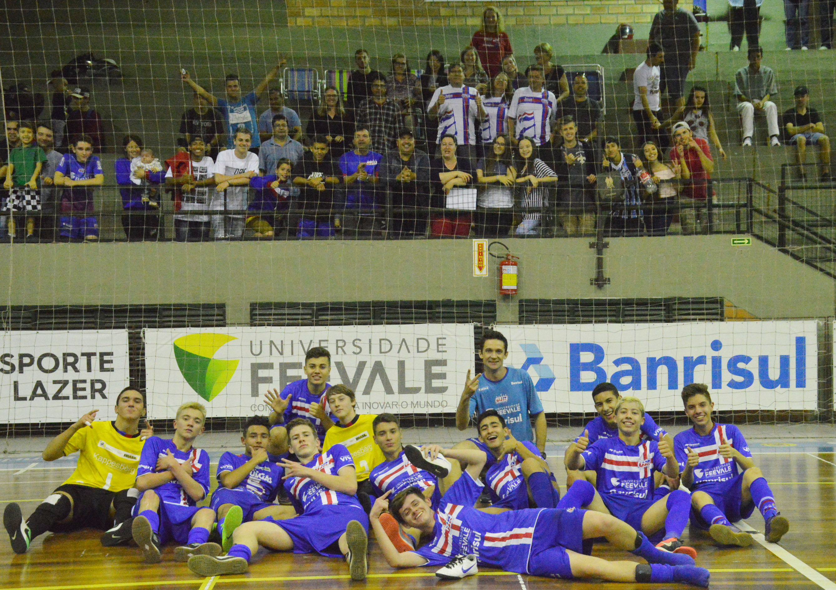 Sub-15 da UJR/Feevale/Banrisul é campeã e o Sub-11 do Futsal Social vice na Copa Feevale