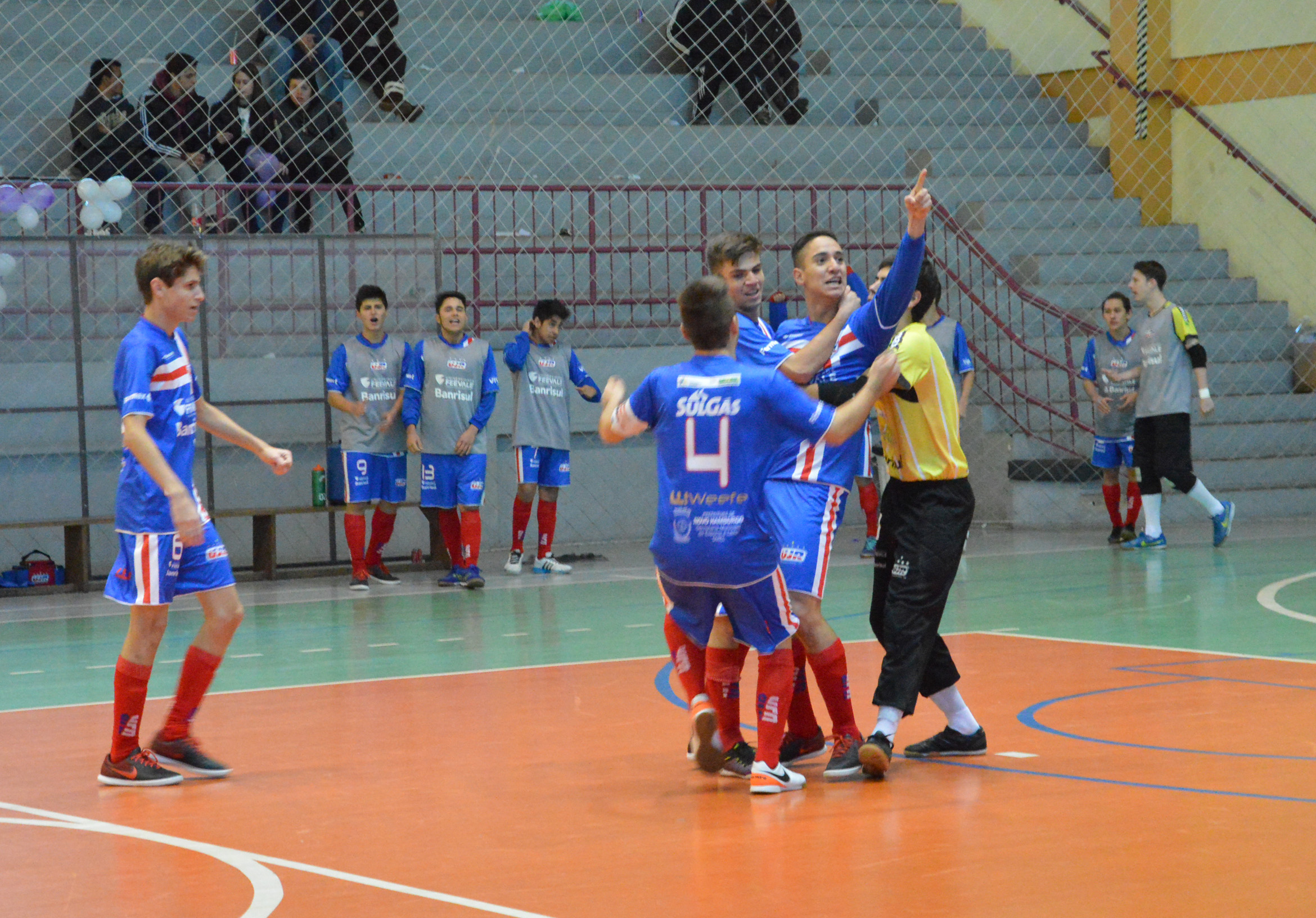 Sub-17 da UJR/Feevale/Banrisul vence o BGF de virada na serra gaúcha