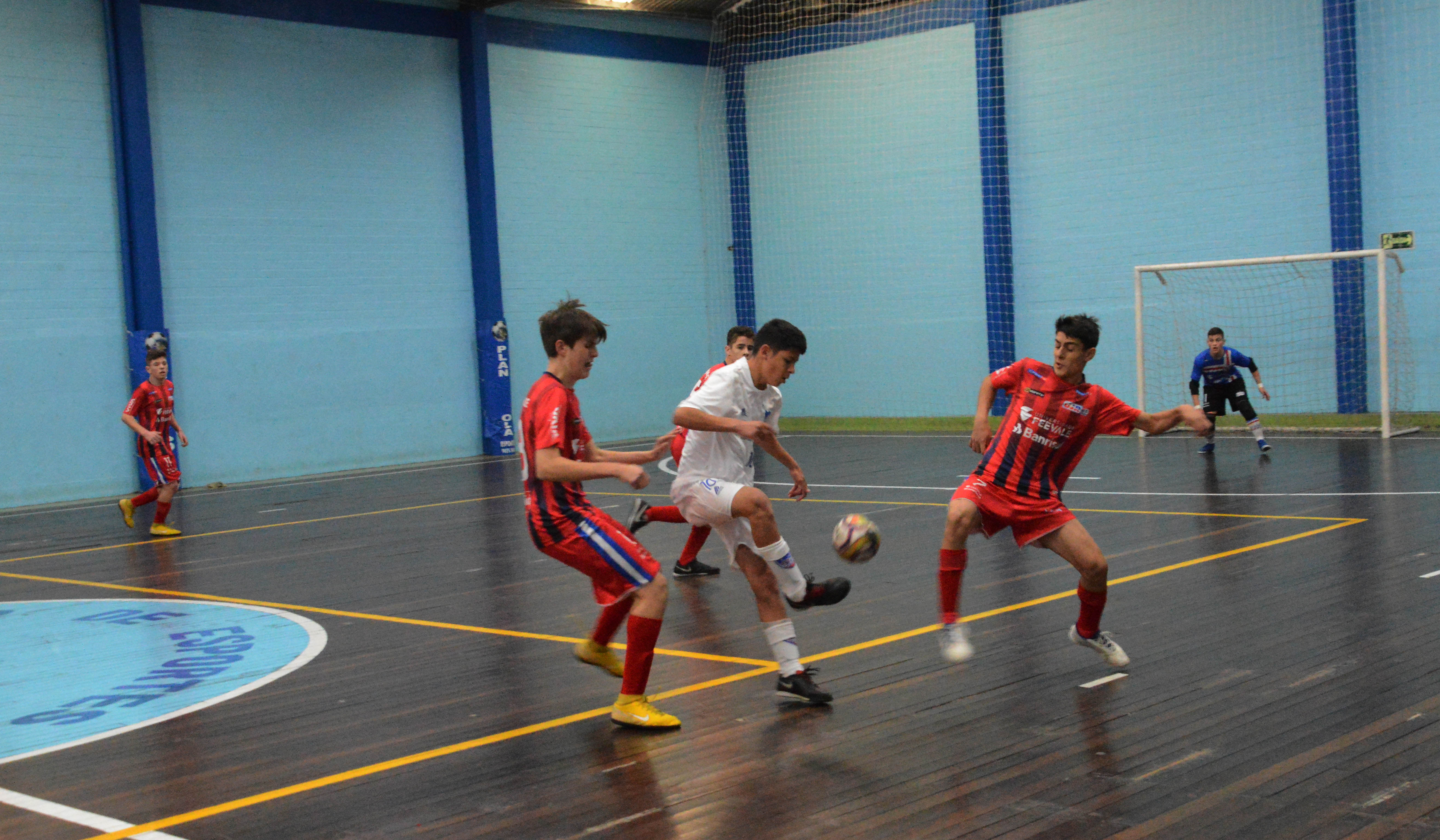 Sub-15 da UJR/Feevale deixa para decidir classificação na última rodada