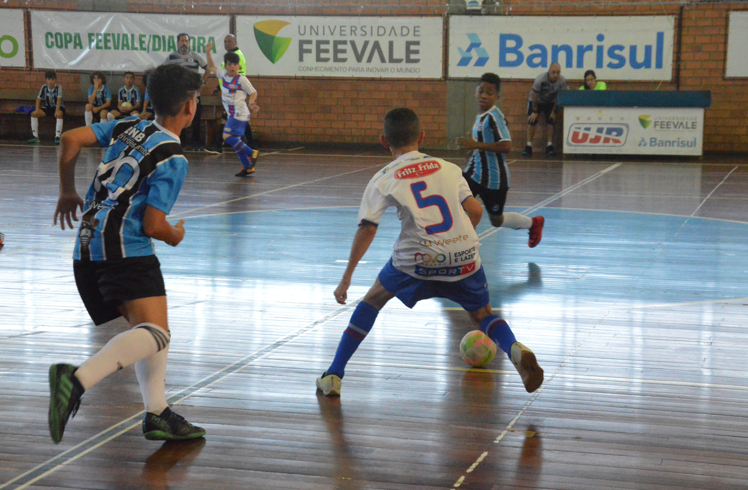 Sub-11 da UJR/Feevale/Banrisul em busca da vaga na final da Copa Feevale