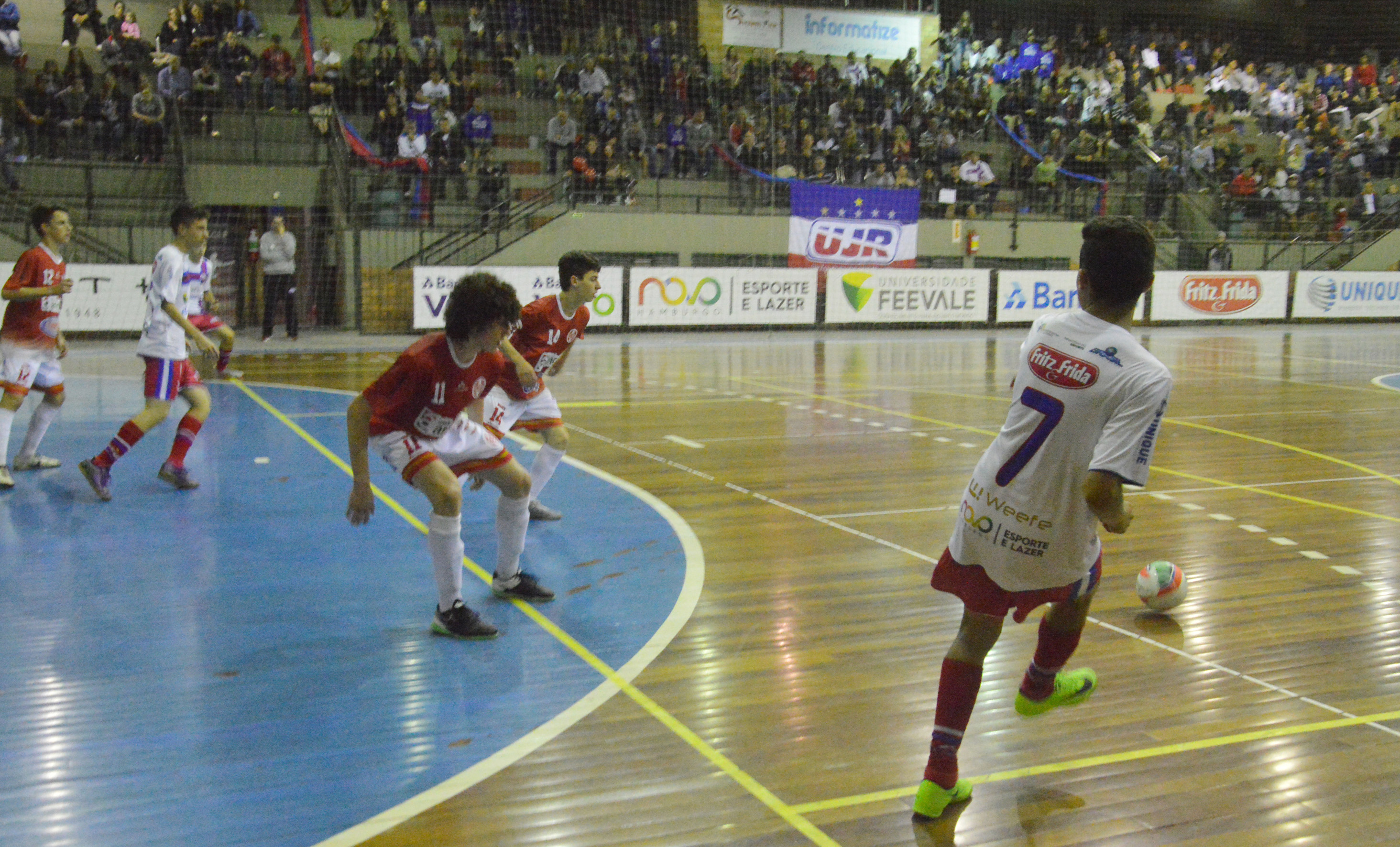 Sub-15 da UJR/Feevale/Banrisul decide vaga na final do Estadual neste sábado