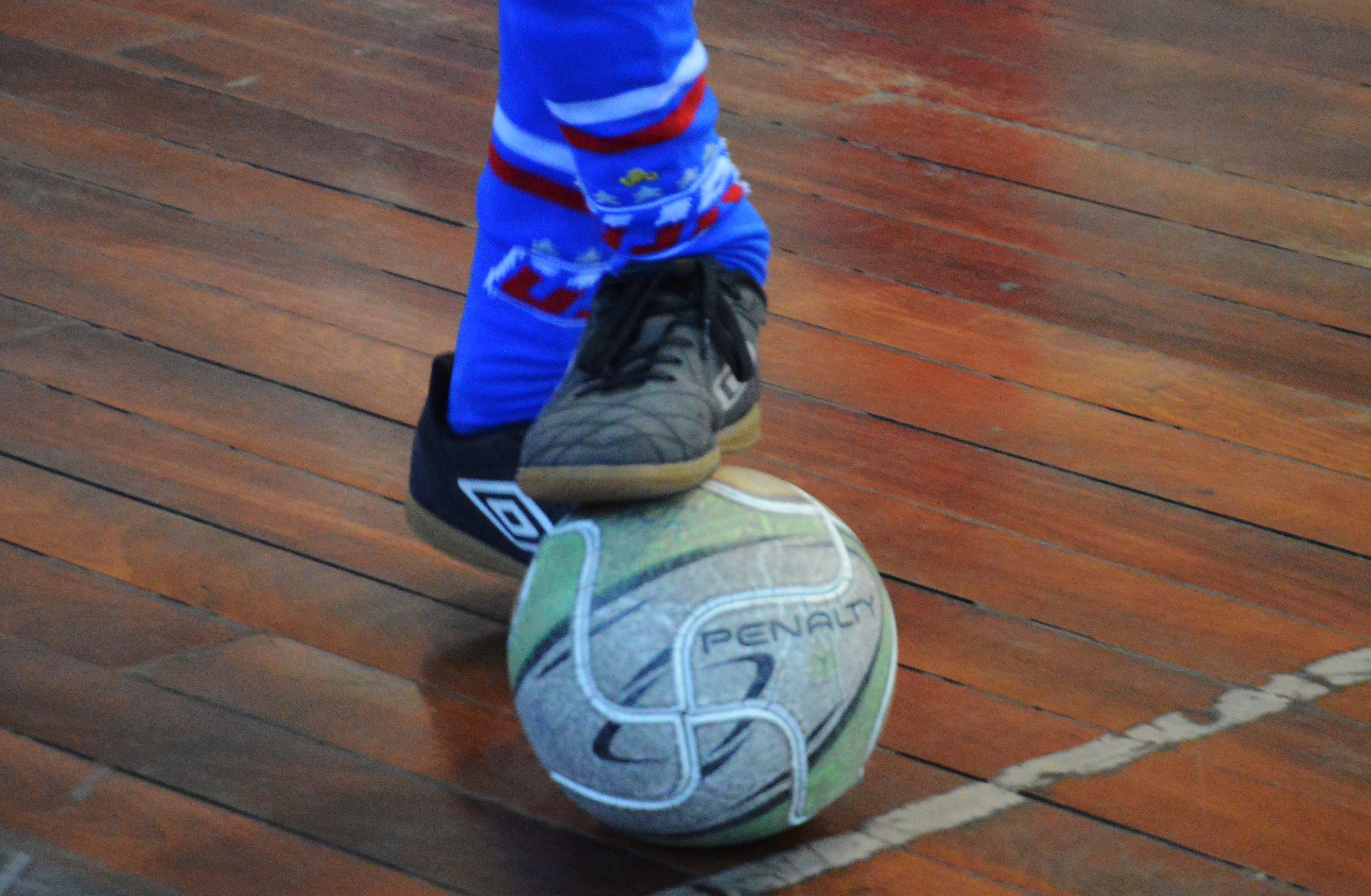 Escola de Futsal da UJR com vagas  para novos alunos e alunas