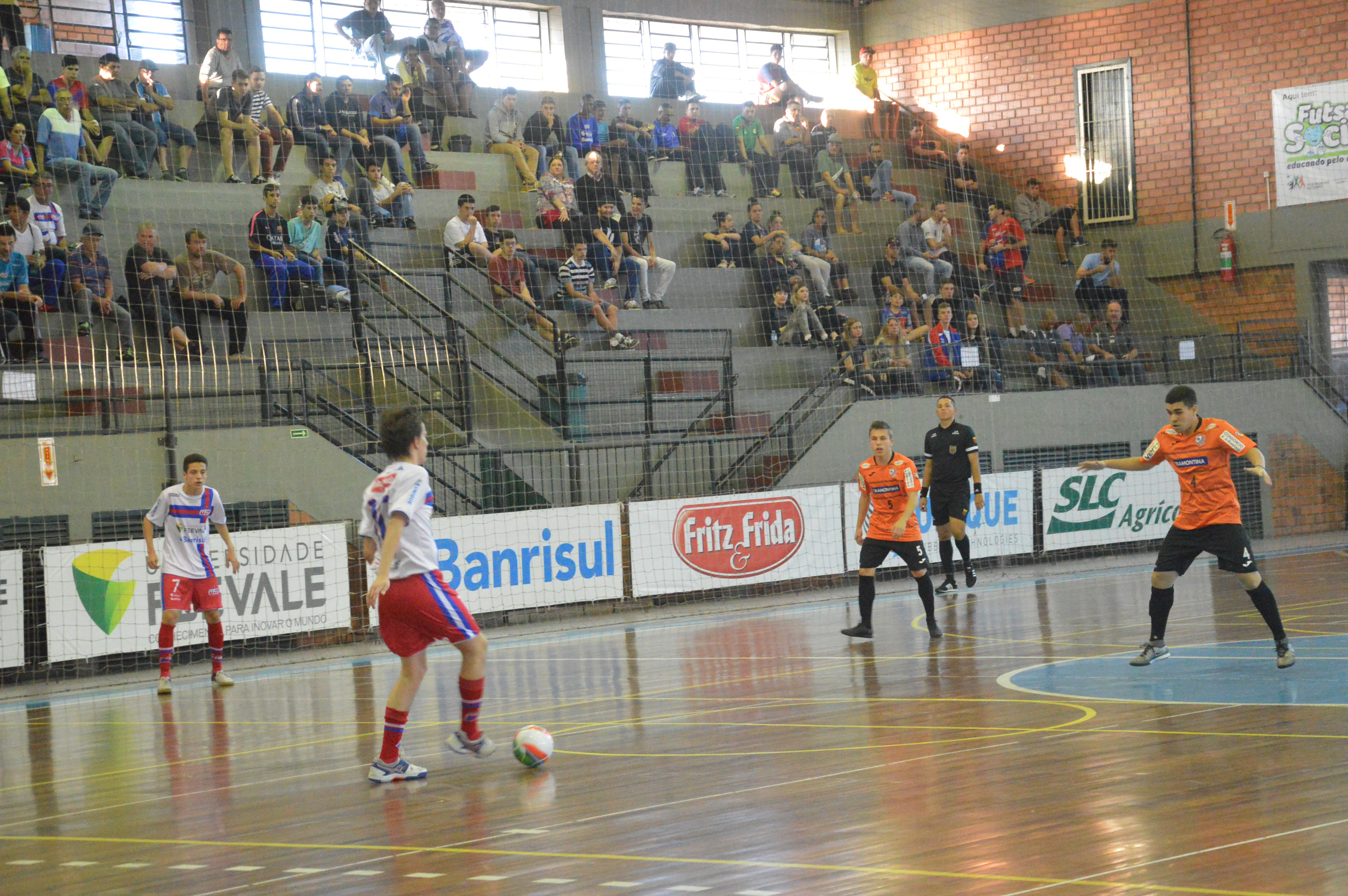 Sub-17 da UJR/Feevale/Banrisul empata com a ACBF em casa