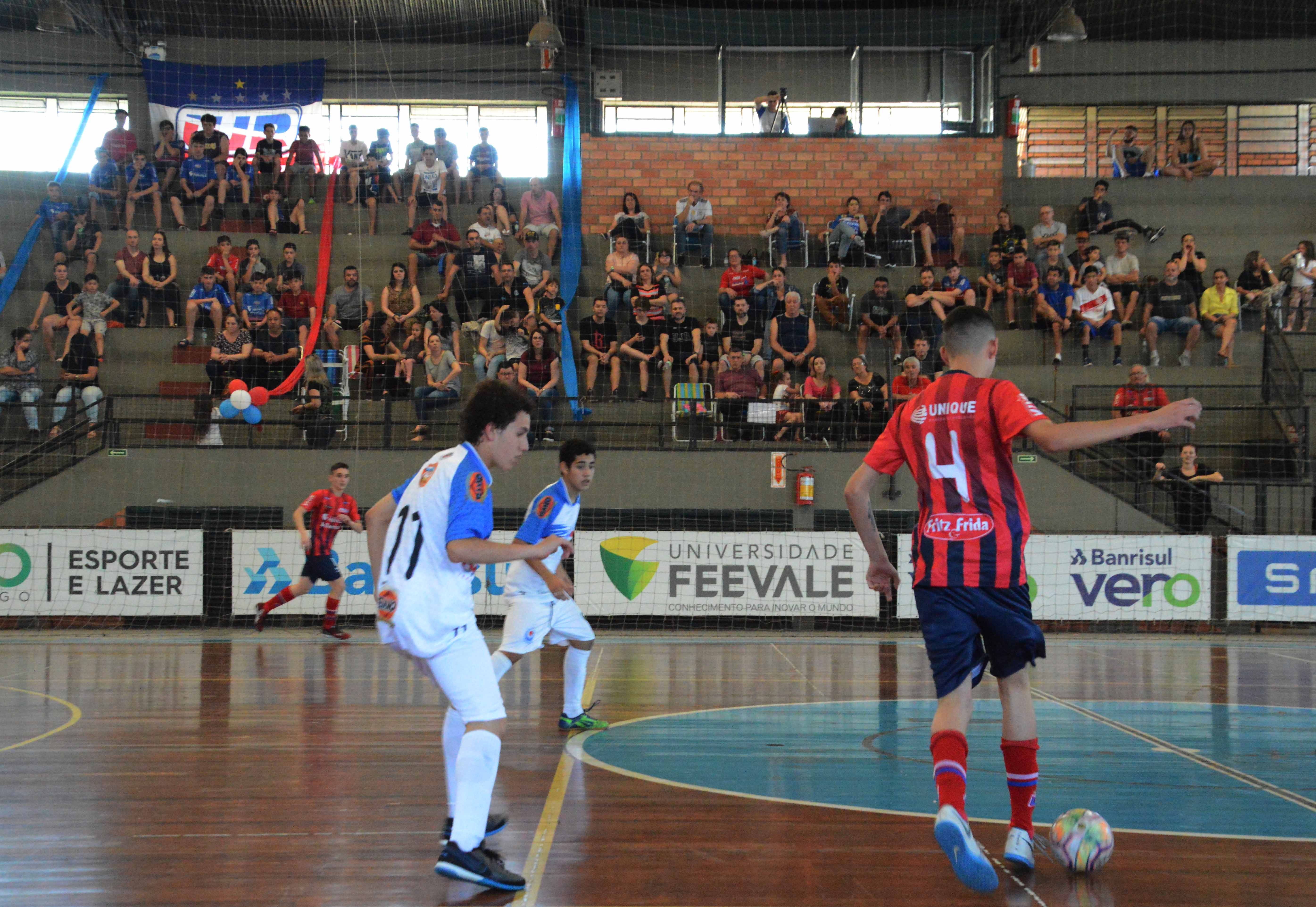 Sub-15 da UJR/Feevale em desvantagem nos Play-offs