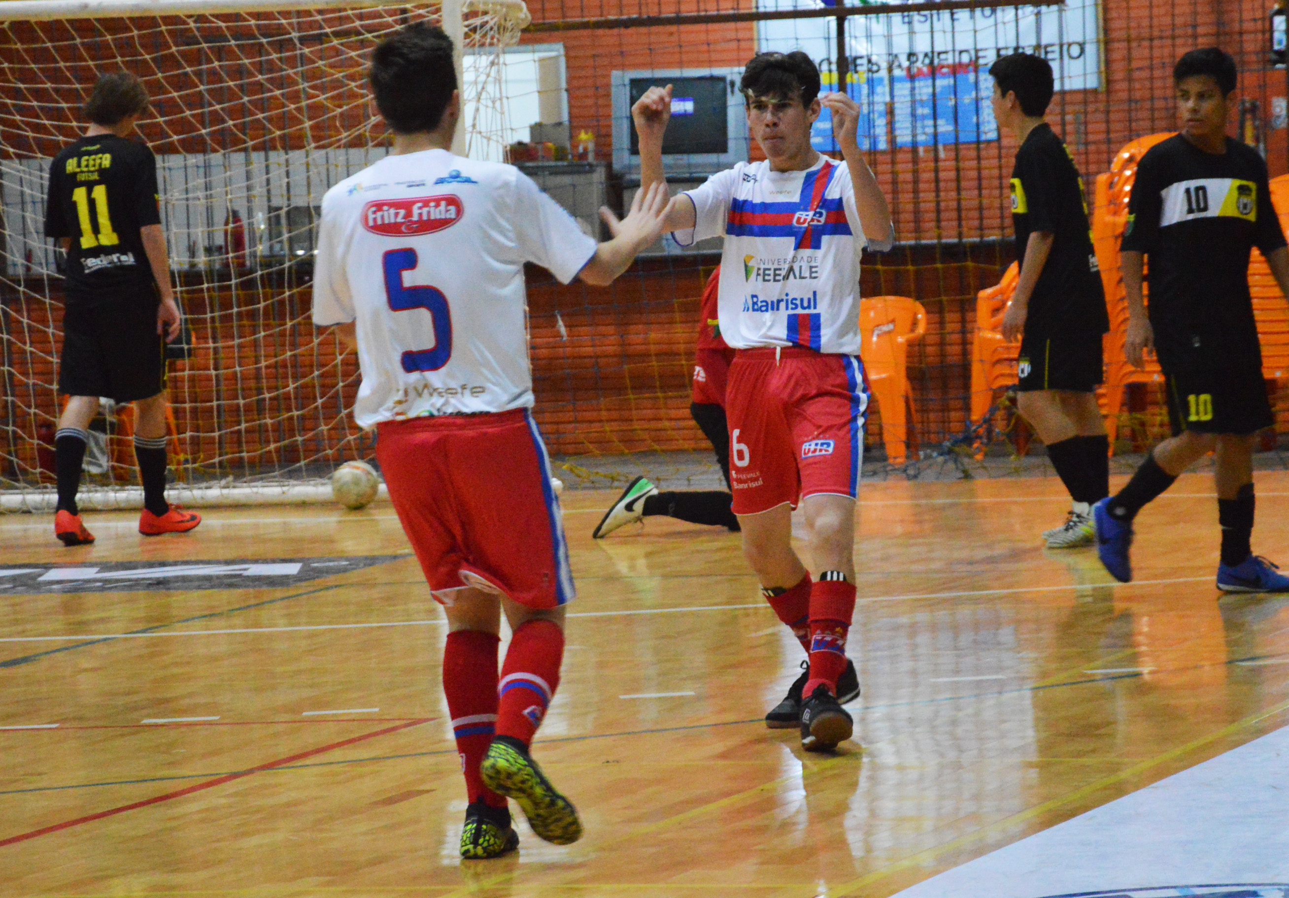 Sub-15 da UJR/Feevale/Banrisul volta a vencer no Estadual