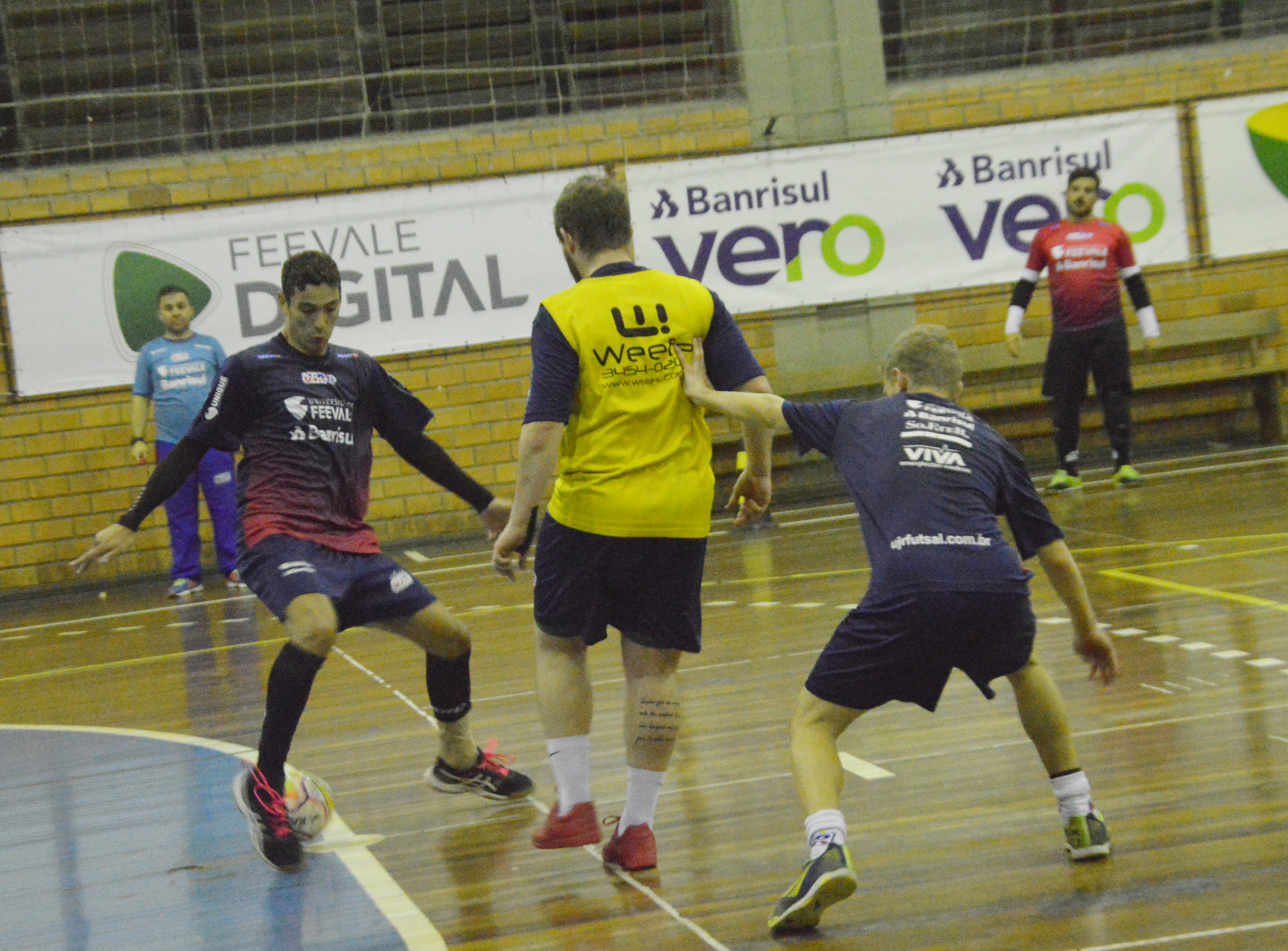 Em confronto de tricolores, UJR/Feevale enfrenta o Atlético em Candelária