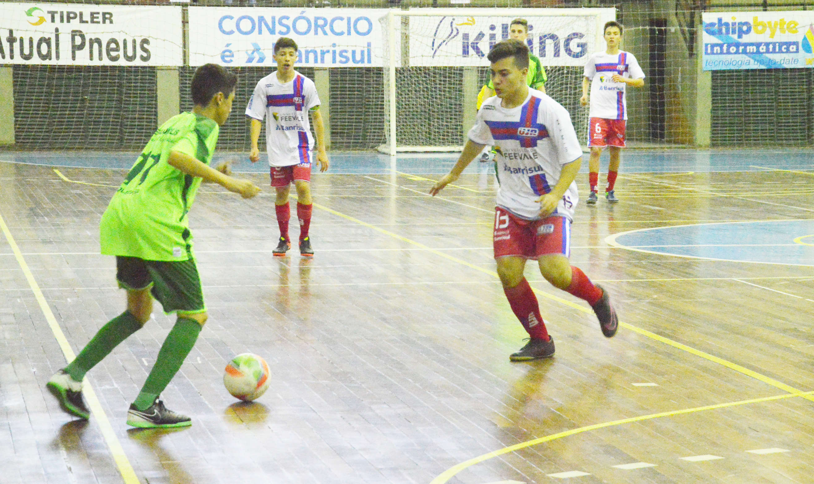 UJR/Feevale/Banrisul carimba a classificação de suas três equipes no Estadual de Futsal