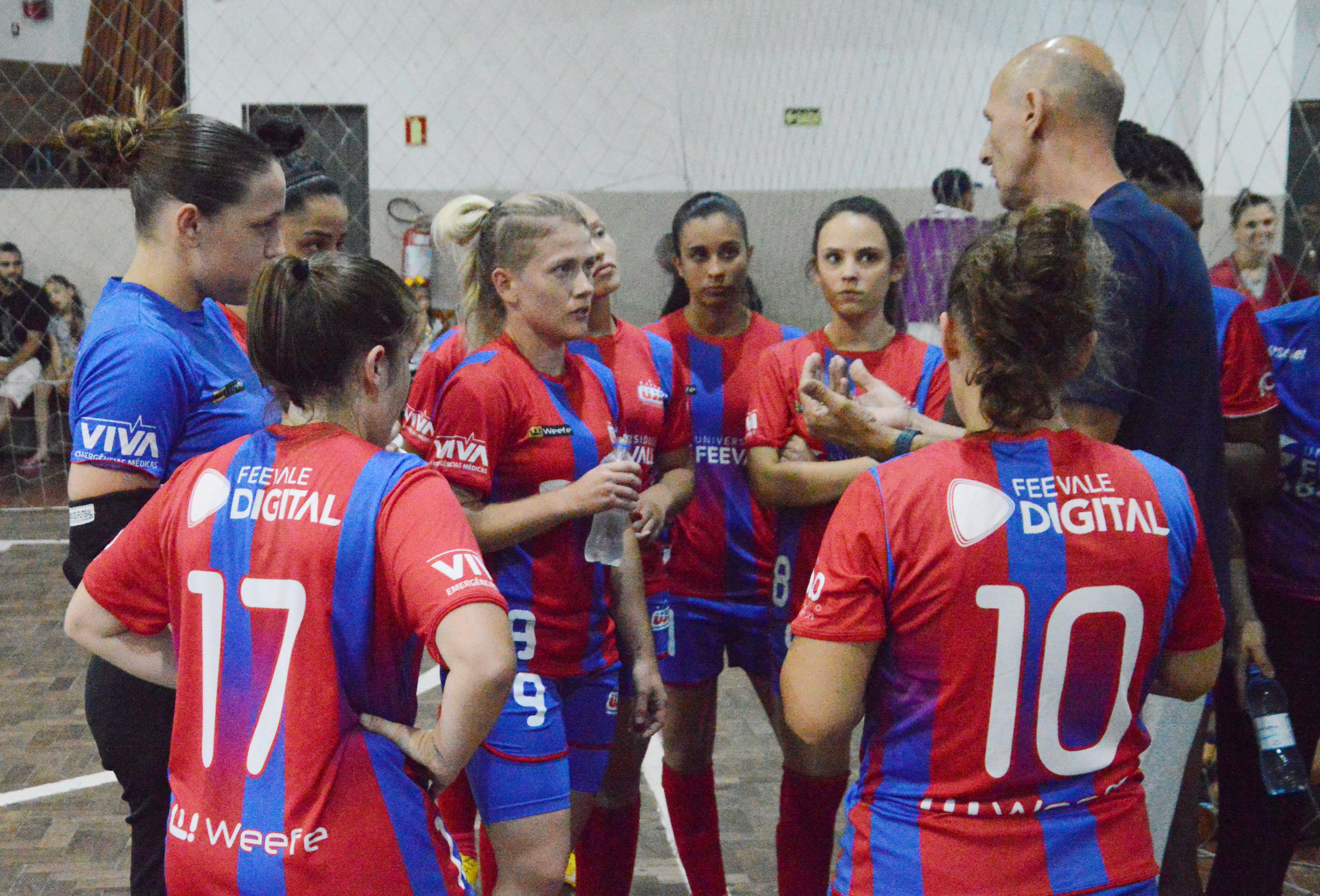 Equipe feminina da UJR/Feevale estreia no Torneio de Verão Pablo Radaeli