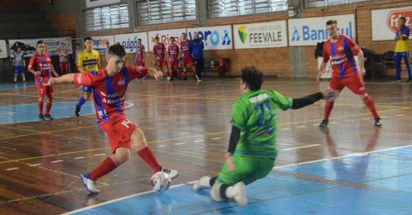 Copa UJR de Futsal Sub-20 começa com jogos equilibrados