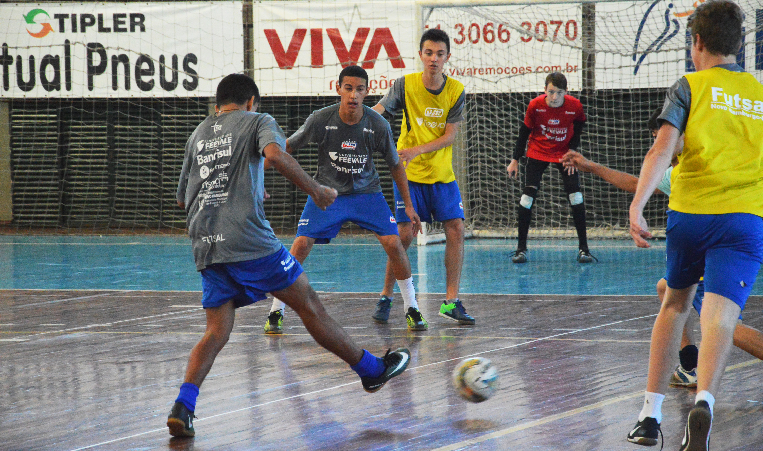 Equipes da UJR estreiam na Copa Feevale