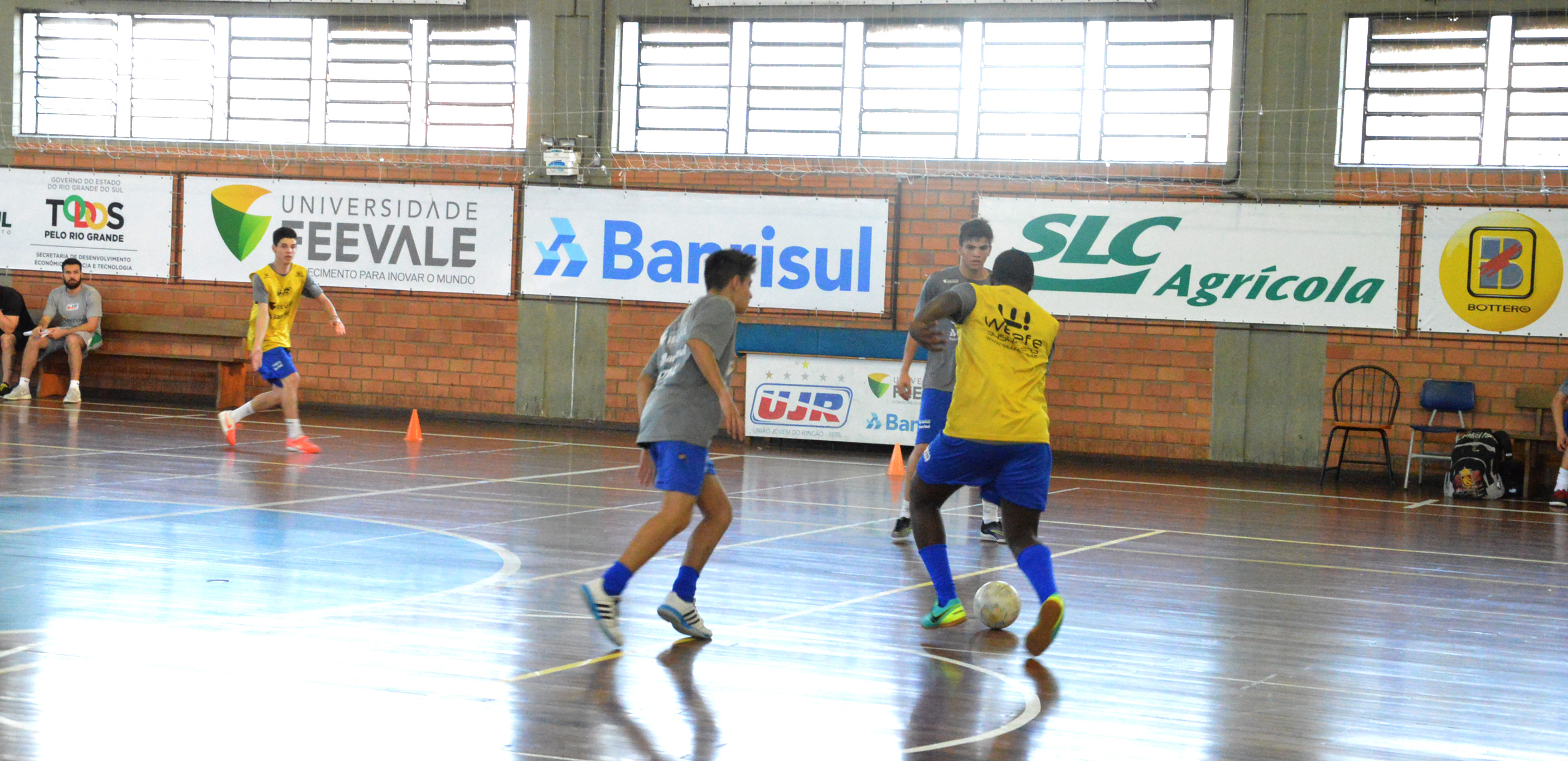 Sub-17 da UJR/Feevale/Banrisul vai a Seberi enfrentar o Palmithiense pelo Estadual