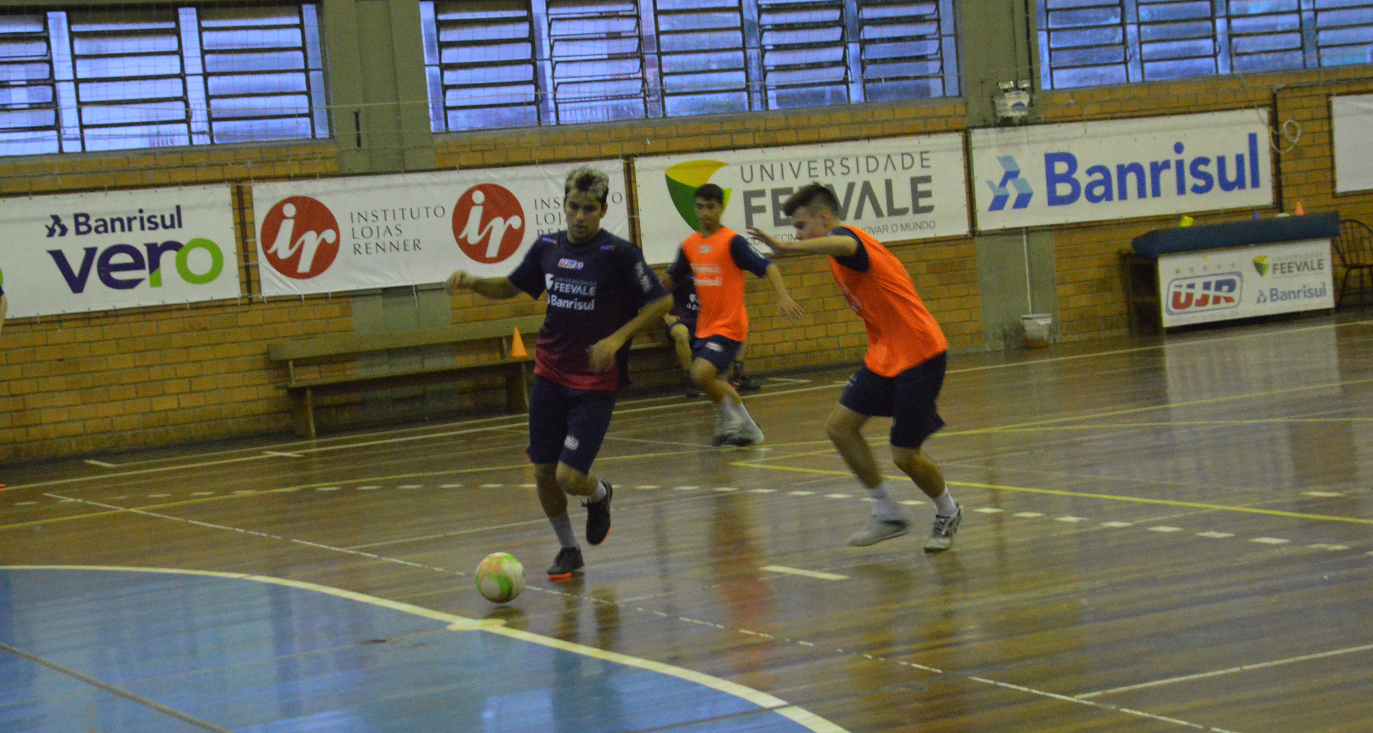 Na briga pela classificação, Sub-20 da UJR/Feevale/Banrisul recebe atuais campeões neste sábado