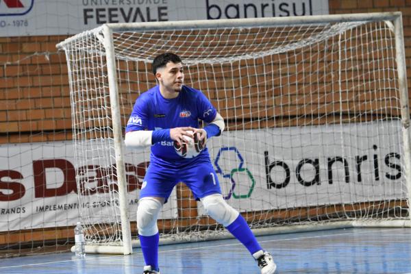 Destaque da UJR/Feevale/Banrisul vai jogar no futsal paranaense