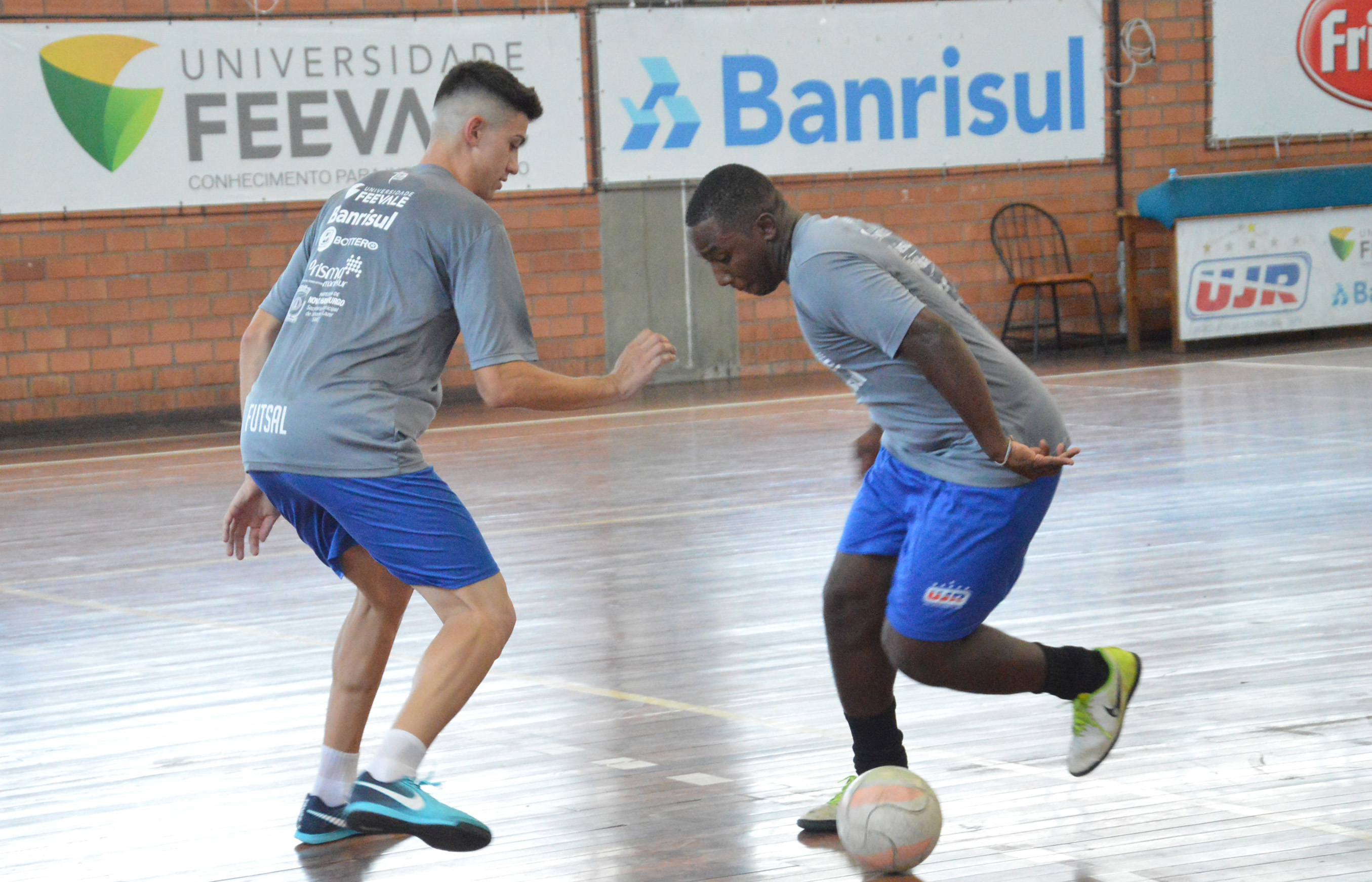 Sub-20 da UJR/Feevale/Banrisul estreia na temporada nesta terça-feira