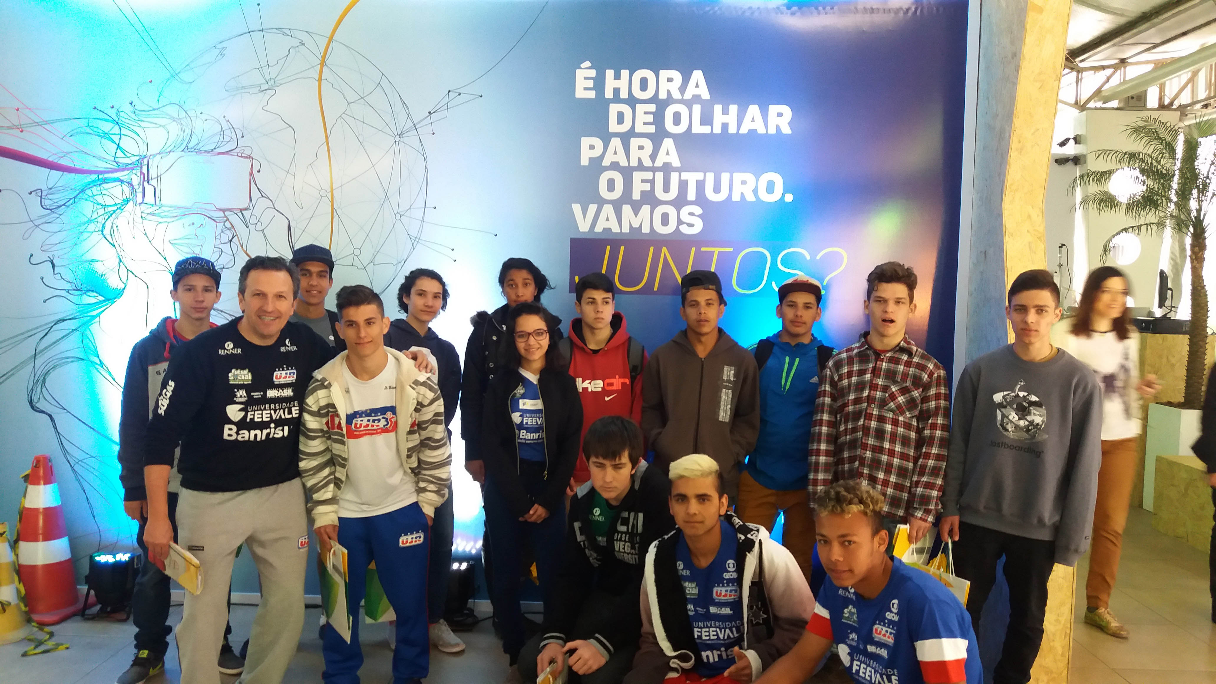 Alunos do Futsal Social visitaram o Mundo Feevale