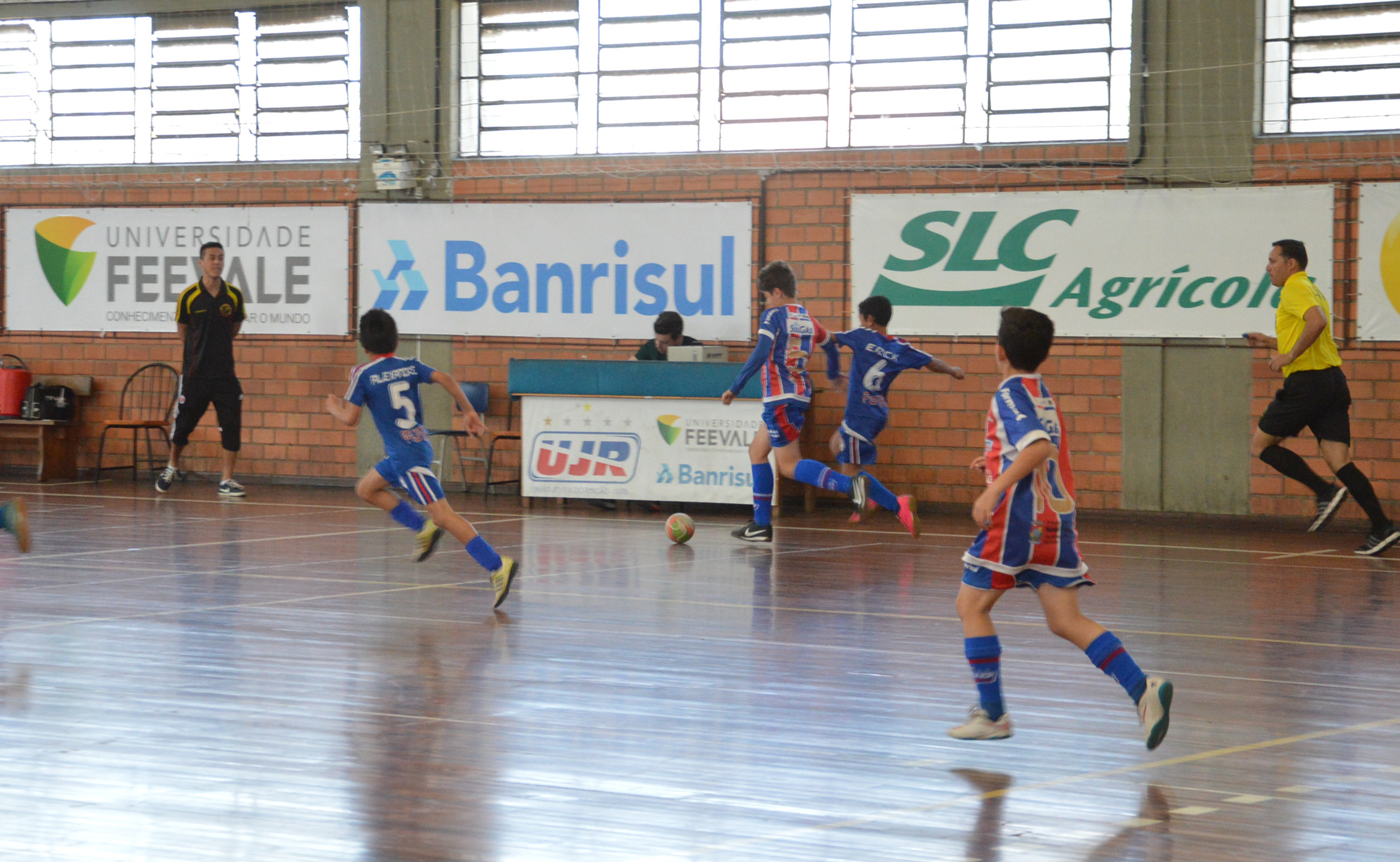 Equipes da UJR/Feevale/Banrisul jogam em Campo Bom nesta quinta-feira