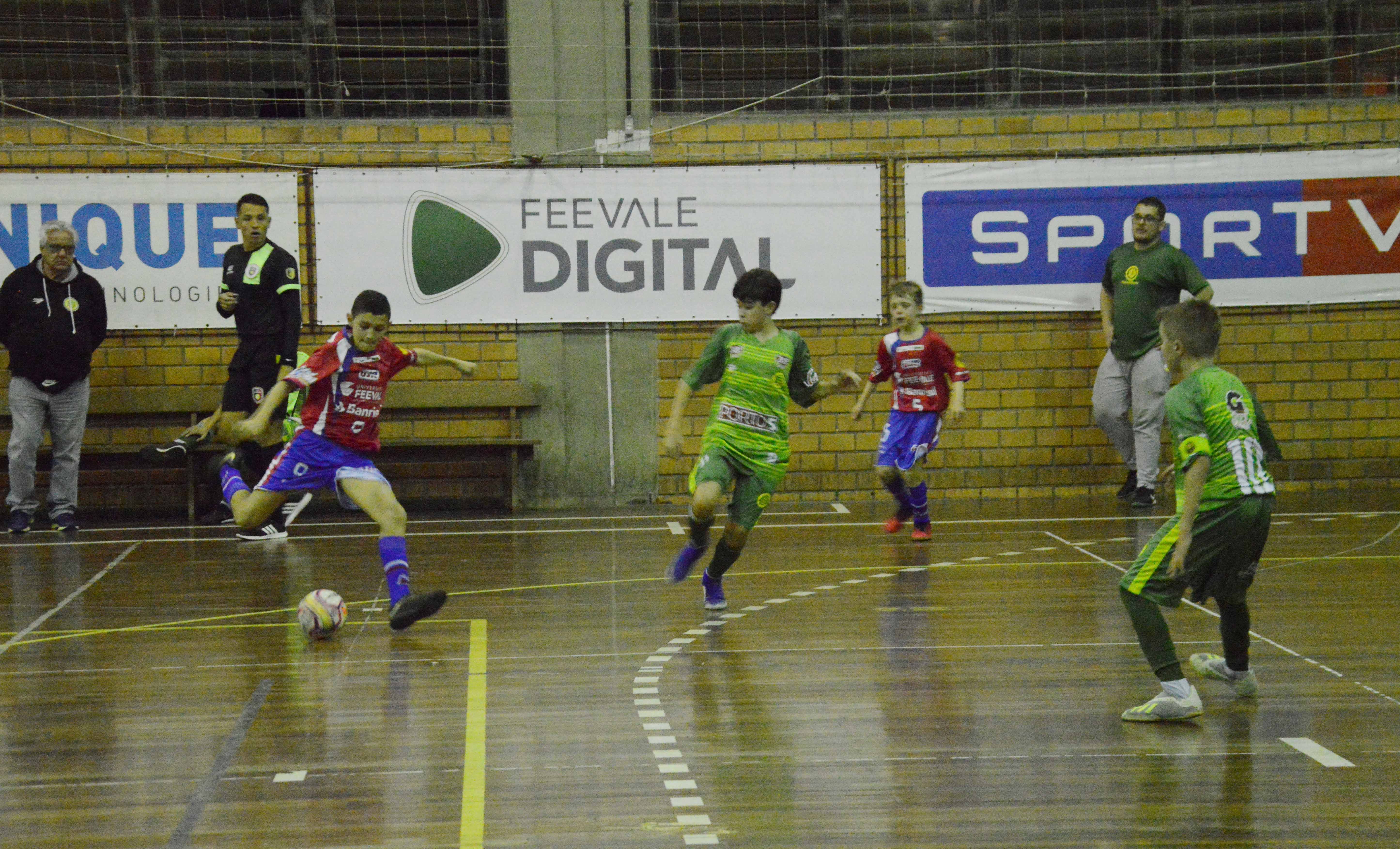 Sub-13 estreia na 2ª fase no domingo