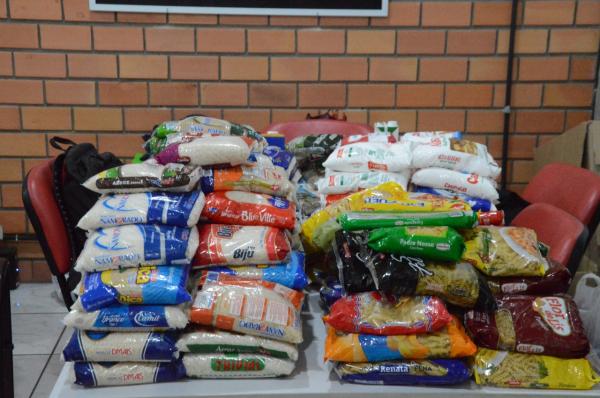 Famílias do Futsal Social são beneficiadas por campanha de arrecadação de alimentos do Mokai