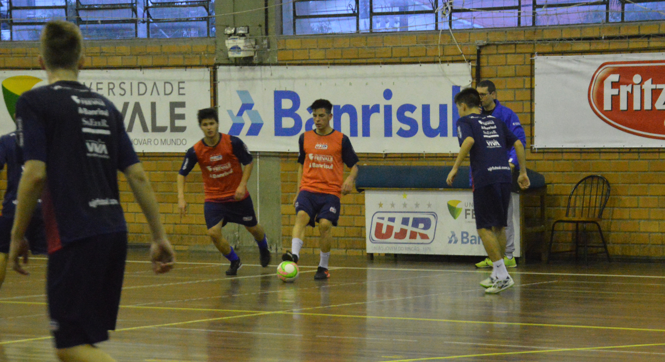UJR/Feevale/Banrisul com confrontos diretos em Caxias do Sul neste sábado