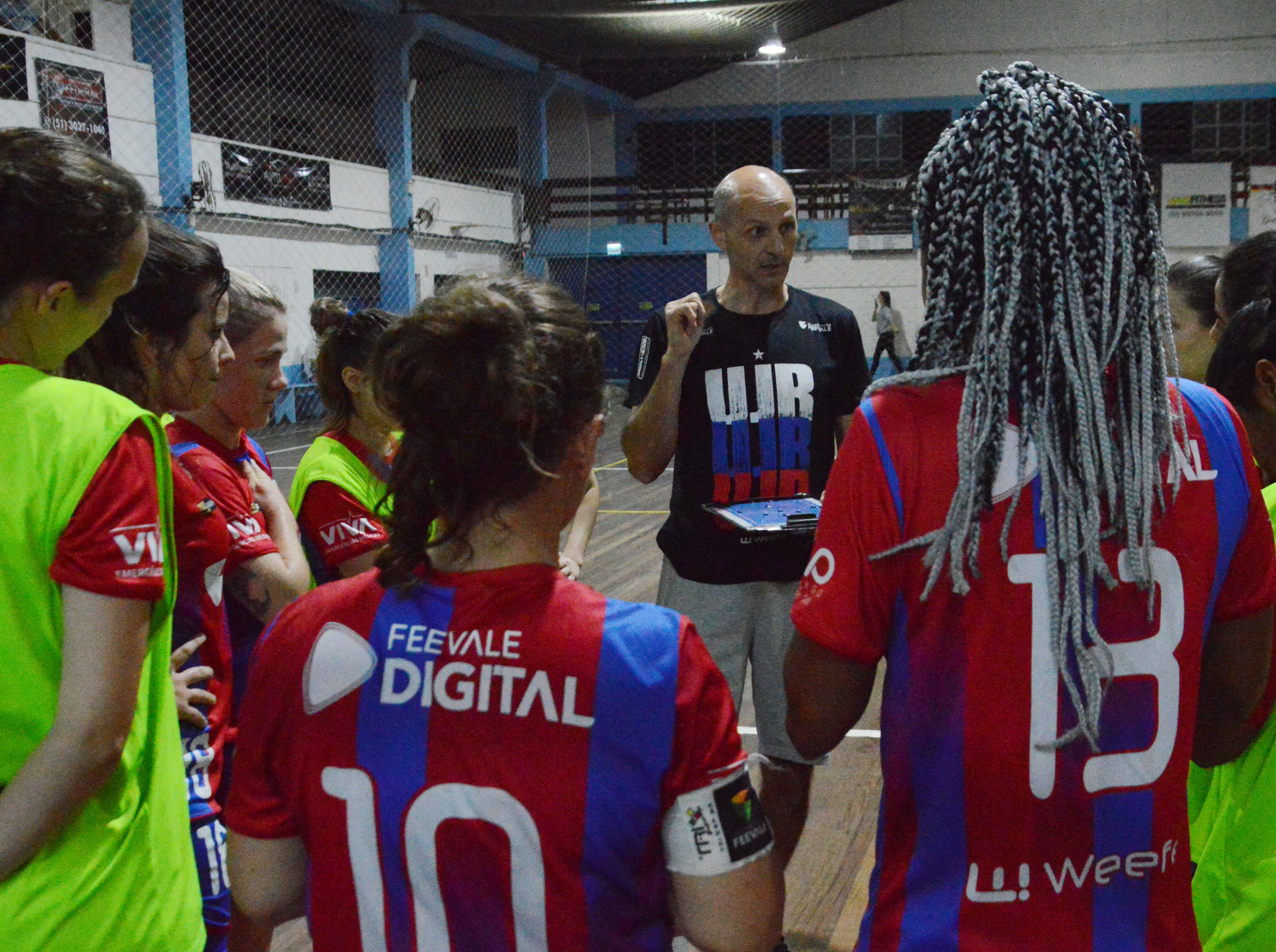 UJR/Feevale em quadra pela vaga na final do Aberto do Soberano