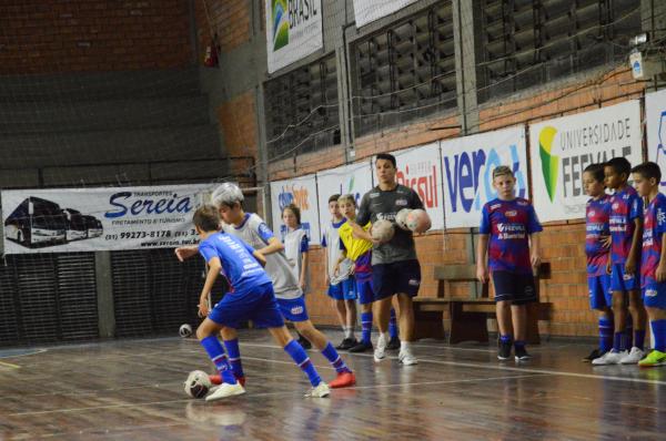 Sub-13 da UJR/Feevale/Banrisul disputa 2ª Copa Bola Bola de Futsal