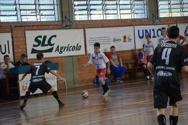 Sub-17 busca reabilitação fora de casa