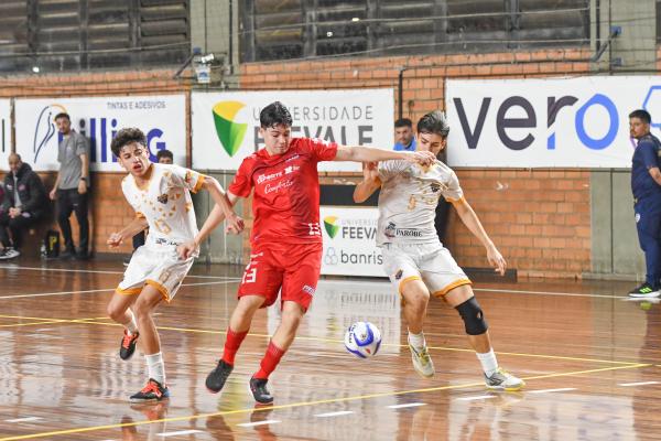 Sub-17 da UJR começa a decidir vaga à terceira fase do Gauchão