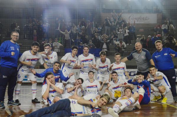 Sub-20 é semifinalista do Gauchão