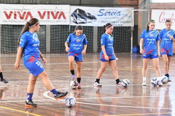 Times femininos da UJR/Feevale/Vero estreiam na Liga Extremo Sul neste sábado