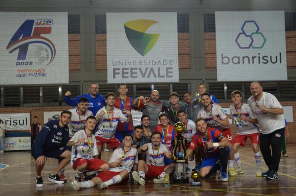 UJR/Feevale/Banrisul é campeã da Copa Novo Hamburgo de Futsal