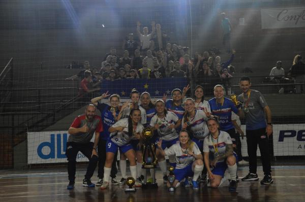 UJR/Feevale/Banrisul é campeã da Copa Novo Hamburgo de Futsal Feminino