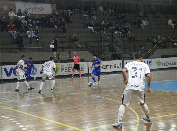 UJR/Feevale/Banrisul goleia na estreia do Gauchão Sub-20