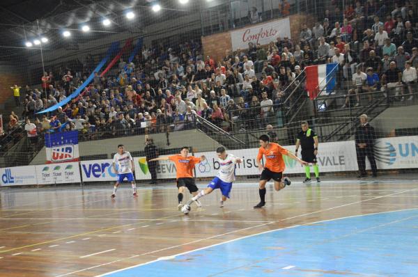 UJR/Feevale/Banrisul se classifica a final do Campeonato Sesc de Categorias de Base