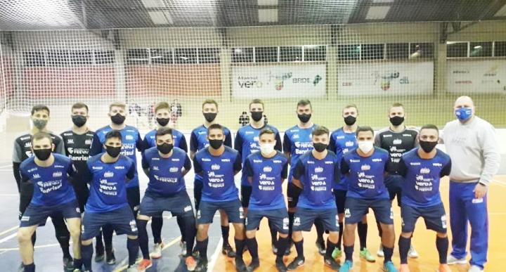 UJR/Feevale/Banrisul vence time da elite do futsal gaúcho em amistoso