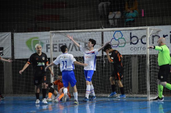 UJR larga em vantagem nas Quartas de Final do Gauchão